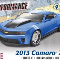 REVELL 85-4370 1/25 2013 CHEVY CAMARO ZL1