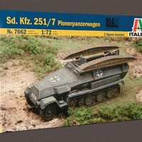 ITALERI 7062 1/72 SD. KFZ. 251/7 PIONERPANZERWAGEN