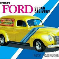 AMT 769 1/25 1940 FORD SEDAN DELIVERY