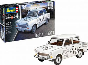 REVELL 07713 1/24 TRABANT 601